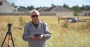 Najstarszy operator drona w Polsce. Pan Michał ma 89 lat i uwielbia nowe technologie