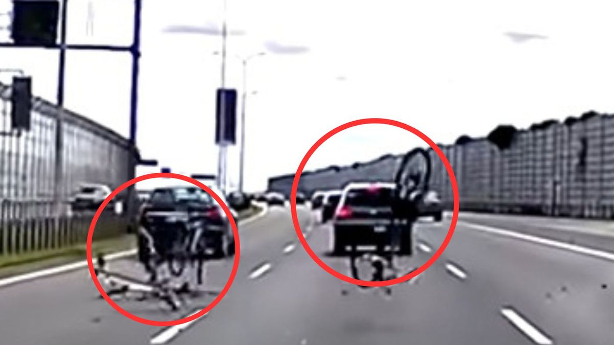 Rowery spadły z auta na S3