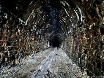 Dolnośląskie: Tunel kolejowy pod Przełęczą Kowarską. Samorząd planuje remonty