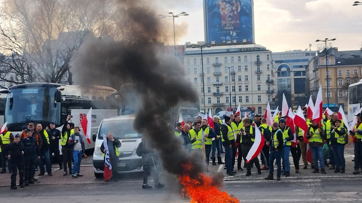 - Nie mamy wyjścia - mówią rolnicy z Lubelszczyzny obecni na proteście w Warszawie