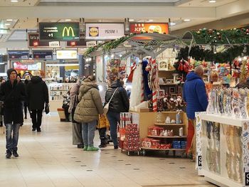 Czy ta niedziela jest handlowa? Kiedy niedziele handlowe w grudniu 2025? Czy zakupy zrobimy w Wigilię?