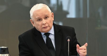 "Przepraszam". Słowa Kaczyńskiego padły po pytaniu Filiks