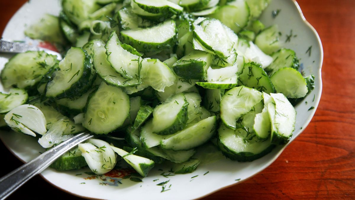 Sałatka z ogórków
