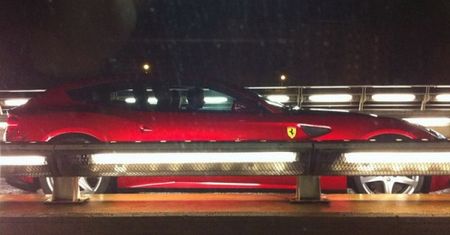 Ferrari FF przyłapane w Hiszpanii [wideo]