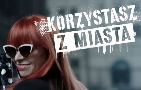 „Korzystasz z miasta” - Mariusz Goli i autorka Madebyruda.pl reklamują Pierwszą Pożyczkę w Raiffeisen Polbanku (wideo)