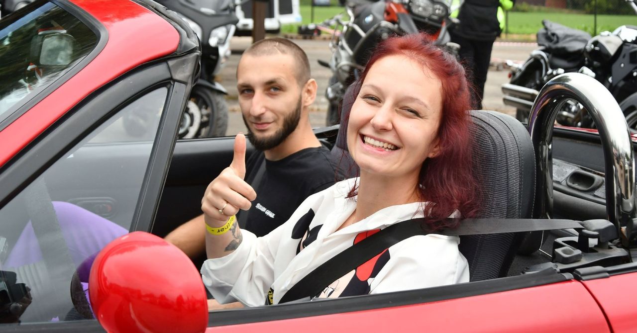 Pacanów: Motoshow 2025. Była parada aut, motocykli i konkurs car limbo
