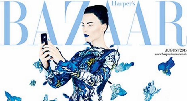 „Harper’s Bazaar” z reklamą natywną Samsunga Galaxy S6 na okładce