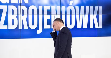 Ustawa o obronie kraju. Prezydent o szczegółach dowiedział się z konferencji
