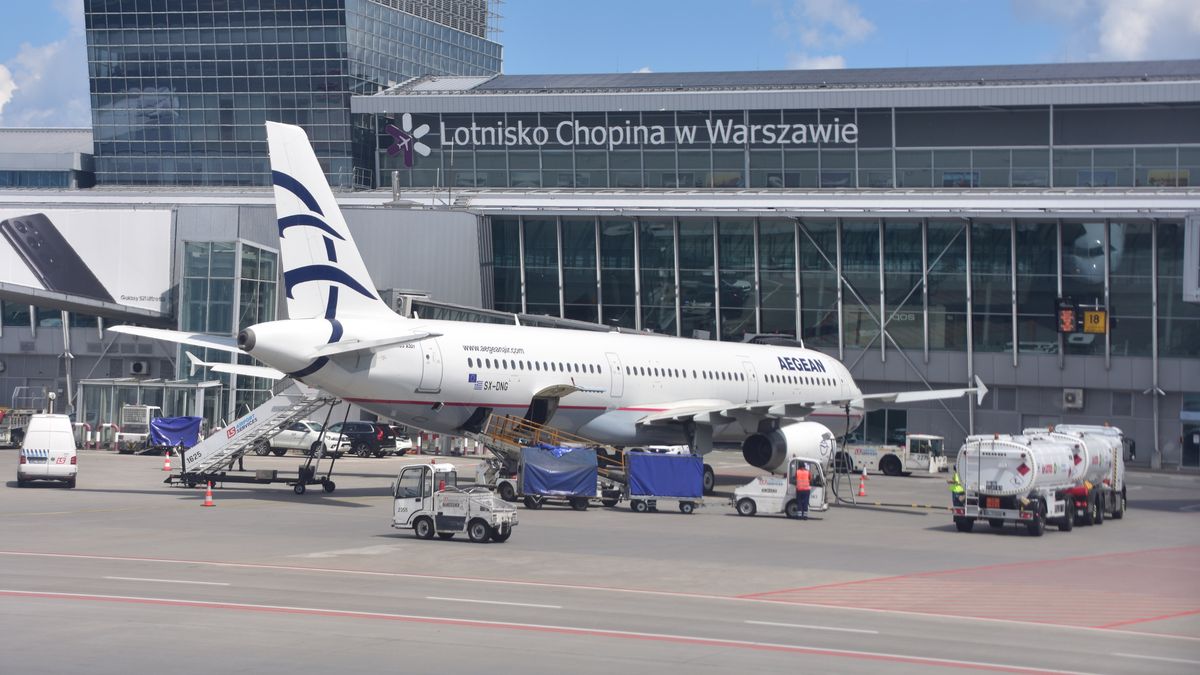 Gnieźnianin zatrzymany na lotnisku w Warszawie.