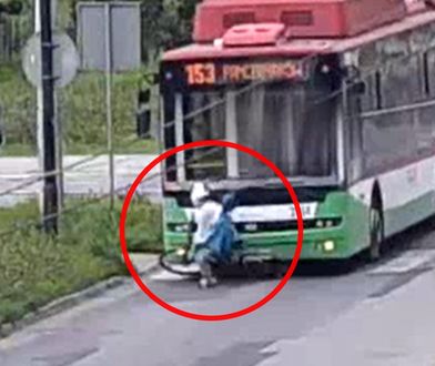 Wjechała rowerem wprost pod autobus. Nagranie z Lublina