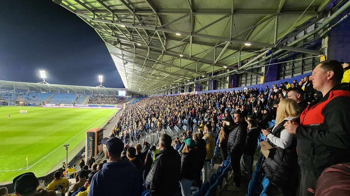 Publiczność na meczu Motoru Lublin na stadionie Arena Lublin