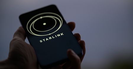 Kolejny atak Rosji w Ukrainie i alert, media o podpaleniu stacji Starlink [SKRÓT PORANKA]