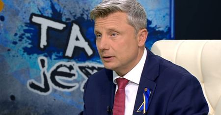 Wpadka TVN24 wywołała burzę w sieci. Grafika zniknęła z odcinka
