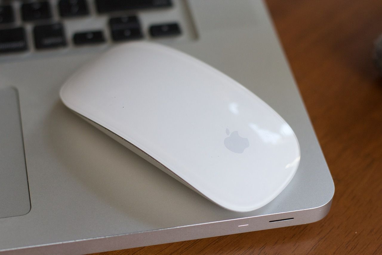 „Ekskluzywna” myszka Apple w kolorze gwiezdnej szarości w sprzedaży za 499 zł