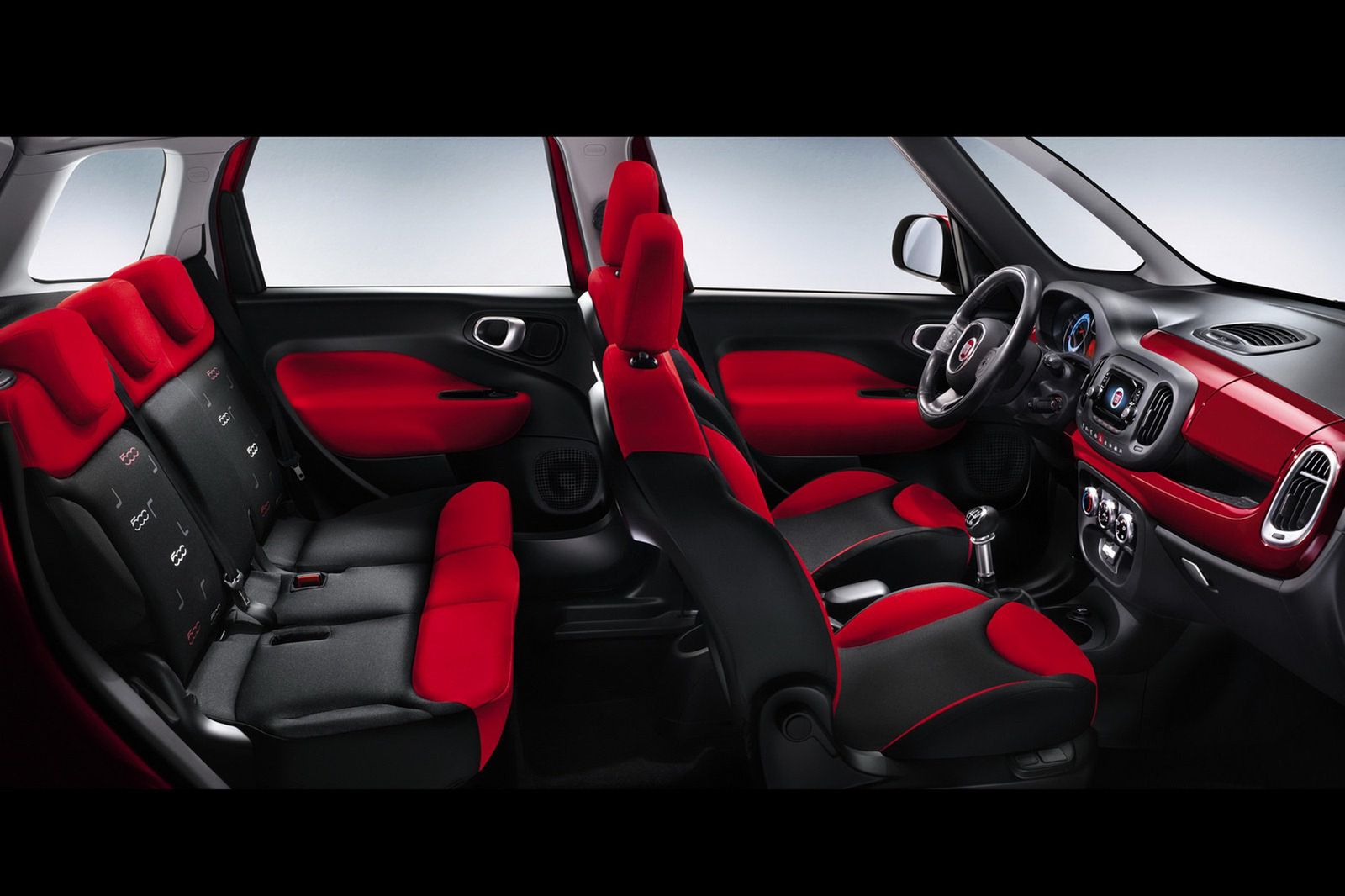 Fiat 500L - obszerna galeria zdjęć 38