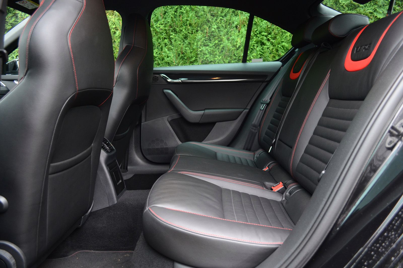 Test Škoda Octavia RS 2.0 TSI – men in black 18