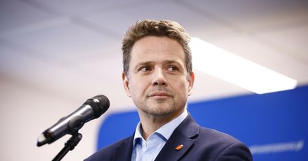 Prohibicja w Warszawie? Trzaskowski: "Zarządziliśmy konsultacje"