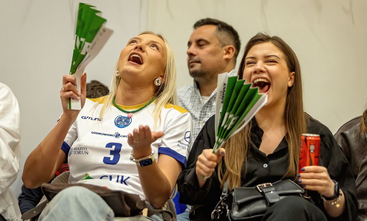 Anielskie trybuny, czyli jak kibicowaliśmy na meczu Aniołów ze Stalą Nysa [fotorelacja]