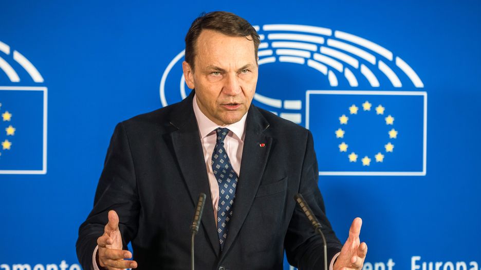 Rados�aw Sikorski
Buksela, Belgia, 19.02.2025. Minister spraw zagranicznych Rados�aw Sikorski podczas konferencji prasowej po obradach Komisji Spraw Zagranicznych (AFET) w Brukseli, 19 bm. (ad) PAP/Wiktor D�bkowski
Wiktor D�bkowski
AFET, Komisja Spraw Zagranicznych, polityk, polityka, posiedzenie, prezydencja Polski w Radzie UE, priorytety polskiej prezydencji, wizyta zagraniczna, konferencja prasowa