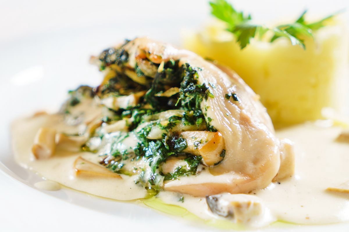 Baked chicken pockets: A festive recipe for lighter feasts