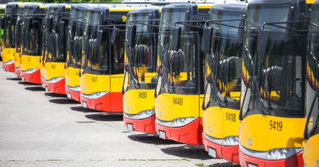 Burza o autobusy dla Ukrainy. W trzy dni zebrano pół miliona złotych
