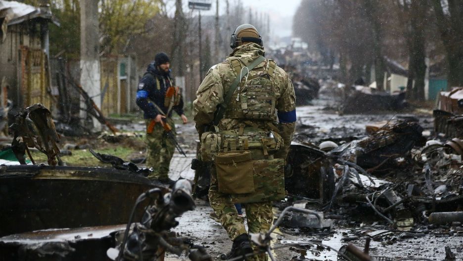 Wojna w Ukrainie - zniszczony rosyjski sprz?t wojskowyDestroyed Russian tanks and dead Russian soldiers seen in the devastated area in once-occupied Bucha, a town outside Ukraine capital Kyiv on Monday April 4, 2022. Russia army has retreated from area of Bucha and Irpin in the end of March as Ukraine forces regain the occupied area. Ukraine President Volodymyr Zelenskiy addressed Russian forces as murderers, torturers and rapists after hundreds of bodies of Ukrainian civilians were found on the streets of towns surrounding Kyiv.//MUNSCHFREDERIC_sipa.04656/2204051128Frederic Munsch/SIPA