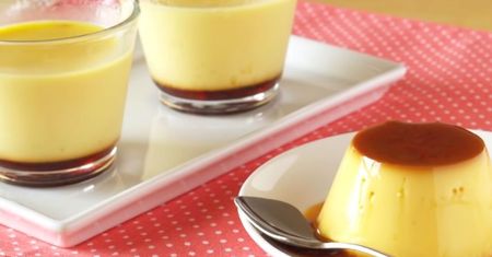Pudding, który "wyskakuje" ze szklanki. Przepis na japoński purin