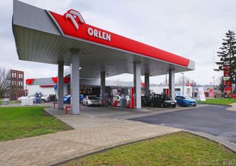 6 zł za litr benzyny? Możliwe przy 100 dolarach za baryłkę ropy naftowej