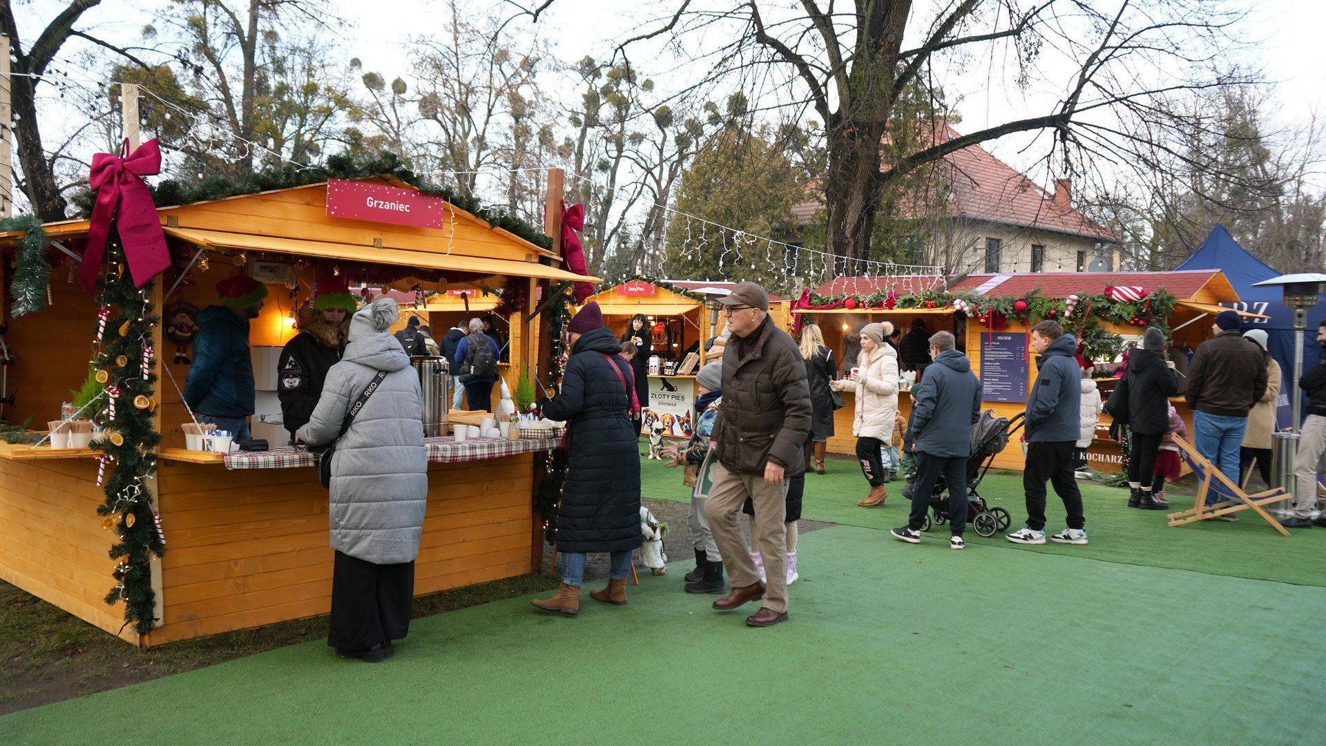 Jarmark Bożonarodzeniowy Kraina Koni otwarty!