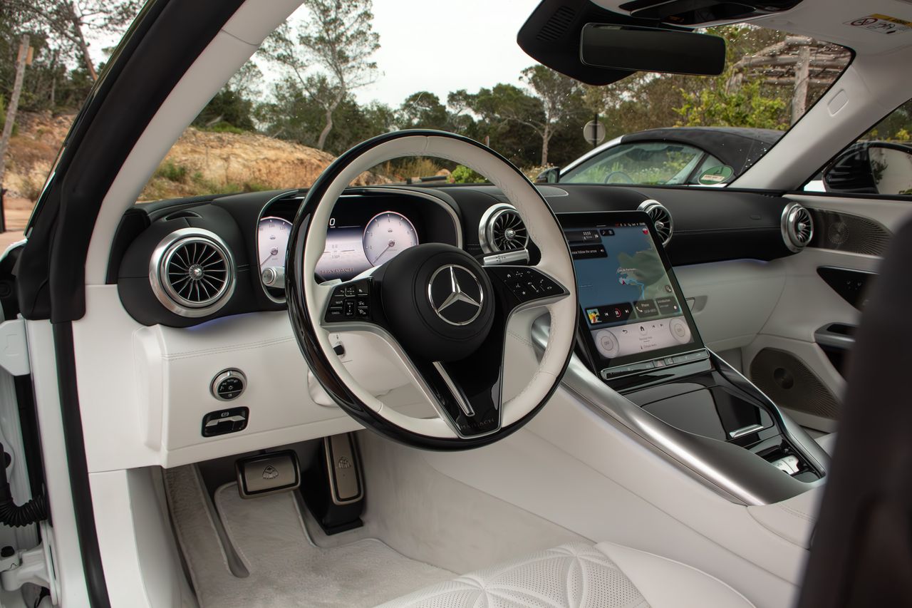 Mercedes-Maybach SL 680
