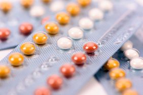 Kobiety, które stosują antykoncepcję mają mniejsze niektóre partie mózgu. Nowe badania