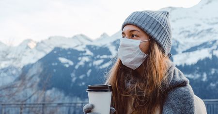 Co będzie zimą? Polski mikrobiolog tłumaczy, jak mróz wpływa na koronawirusa