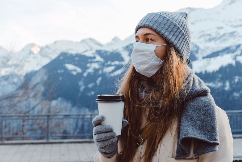 Co będzie zimą? Polski mikrobiolog tłumaczy, jak mróz wpływa na koronawirusa