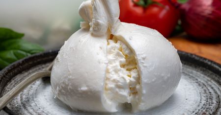 Burrata – co to jest i jak ją wykorzystać?