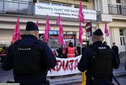 Ojciec i syn z zarzutami po oblaniu kwasem siedziby AboTak