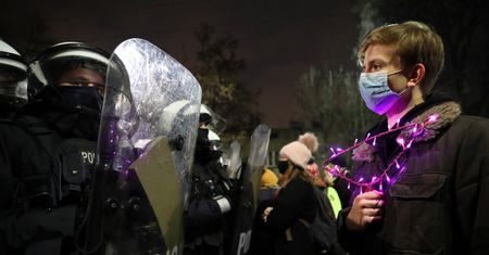 Finał WOŚP i Strajk Kobiet w Warszawie. Nie tego spodziewała się policja