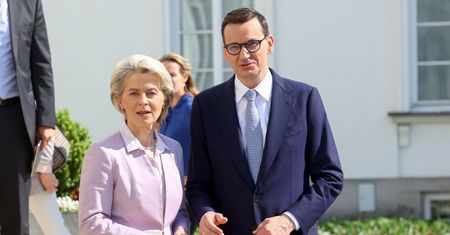 PiS nie dogada się z KE? Szukają furtki