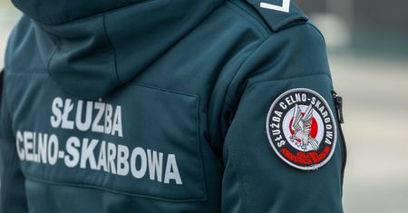 Służby zatrzymały 18 ton odpadów na granicy. Odbiorcy grozi ogromna kara
