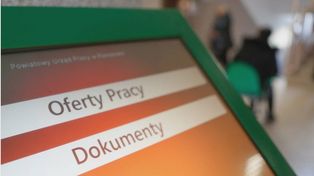 Jarocin: Uwaga, jest praca z dobrym wynagrodzeniem. Kogo szukają pracodawcy i co oferują?