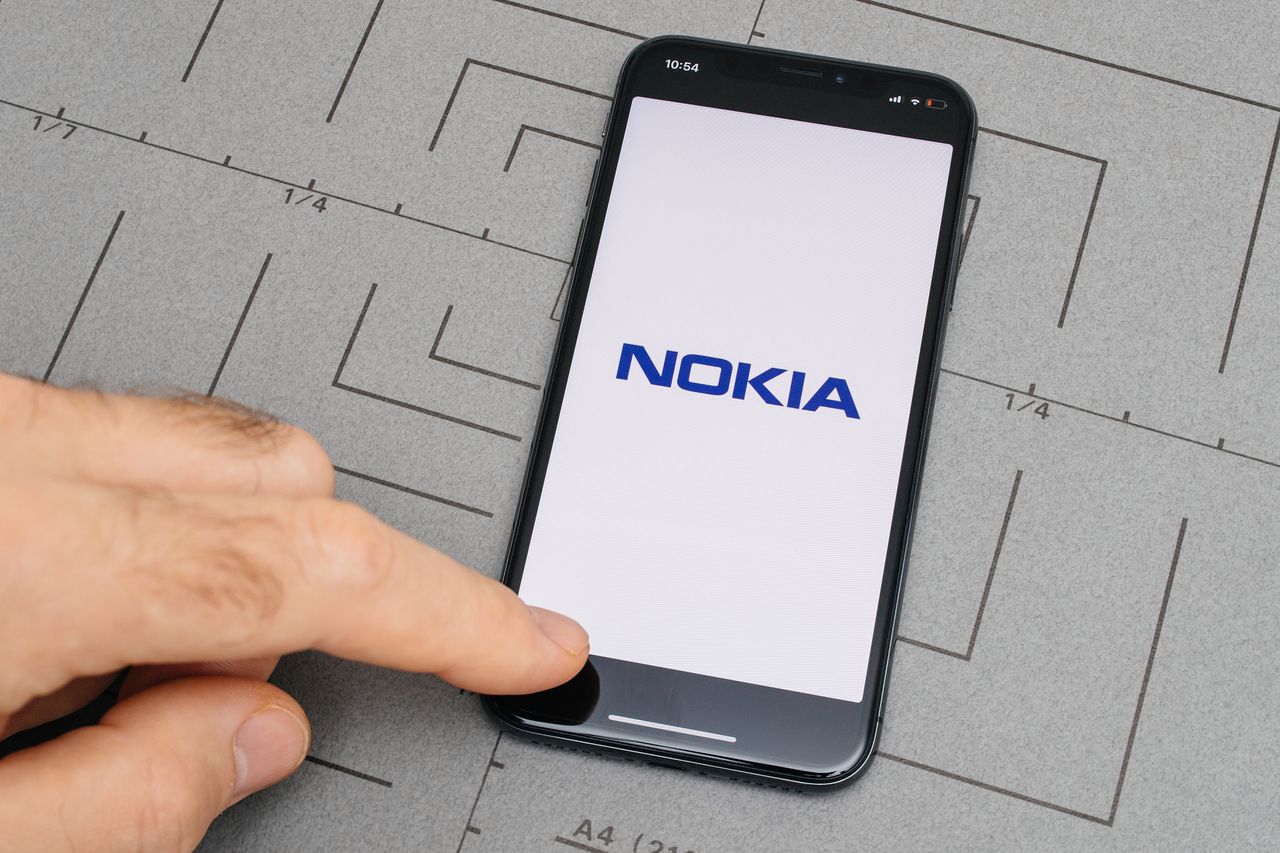 Nokia rezygnuje z notcha. (depositphotos)