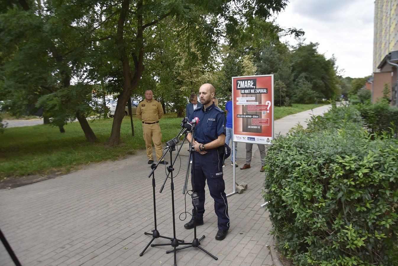 Wałbrzyski MOPS rozpoczął kampanię &#34;Zmarł, bo nikt nie zapukał&#34;