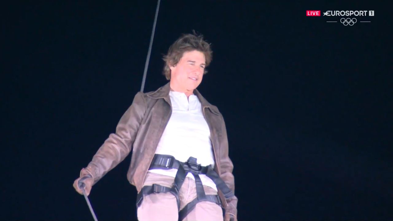 Tom Cruise gave a performance during the closing ceremony of the Olympic Games in Paris.