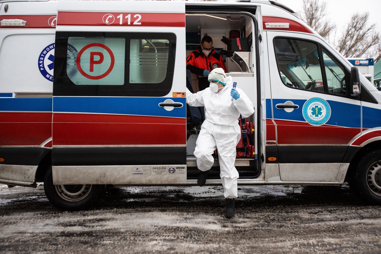 O krok od rekordu zakażeń koronawirusem w Polsce. Raport MZ