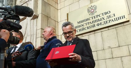 Polski ambasador w Moskwie w niebezpieczeństwie? Ryszard Schnepf ostrzega