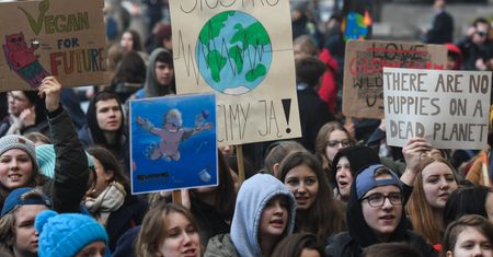 Majmurek: "Polska może wygrać przed sądem z młodymi aktywistami klimatycznymi. Przed trybunałem historii niekoniecznie" [OPINIA]