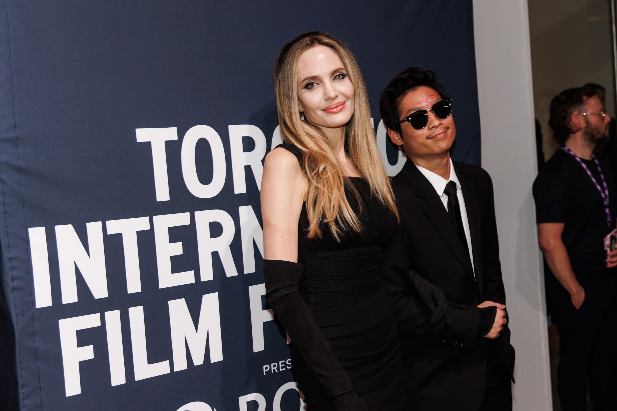 Angelina Jolie z synem w Toronto