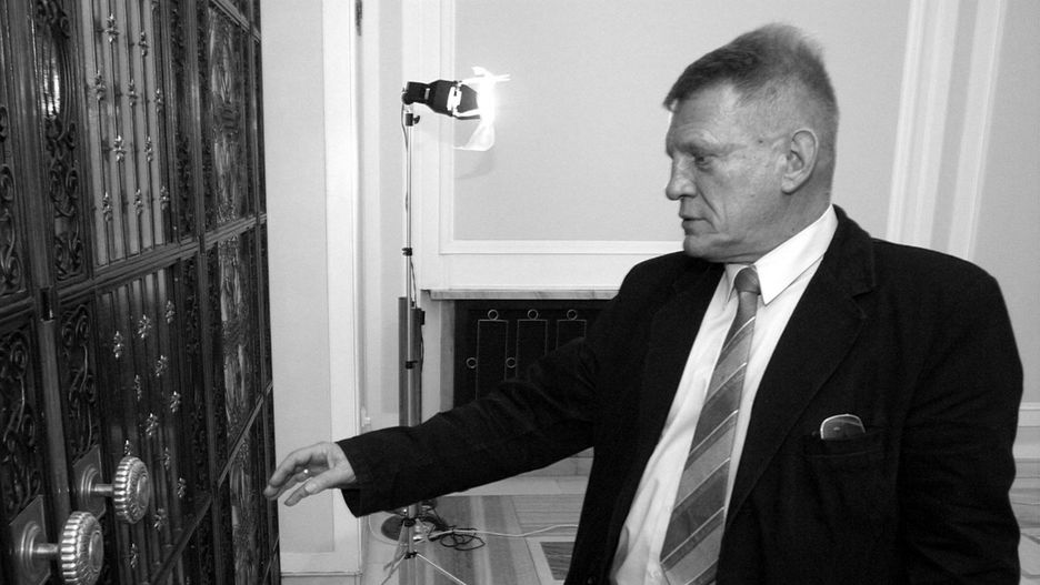 Bronisław Cieślak nie żyje. Posłanki wspominają: Borewicz z "07 zgłoś się" w Sejmie