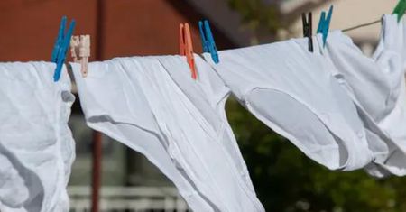 Lekarze ostrzegają. Proszą o rezygnację z majtek dla zdrowia