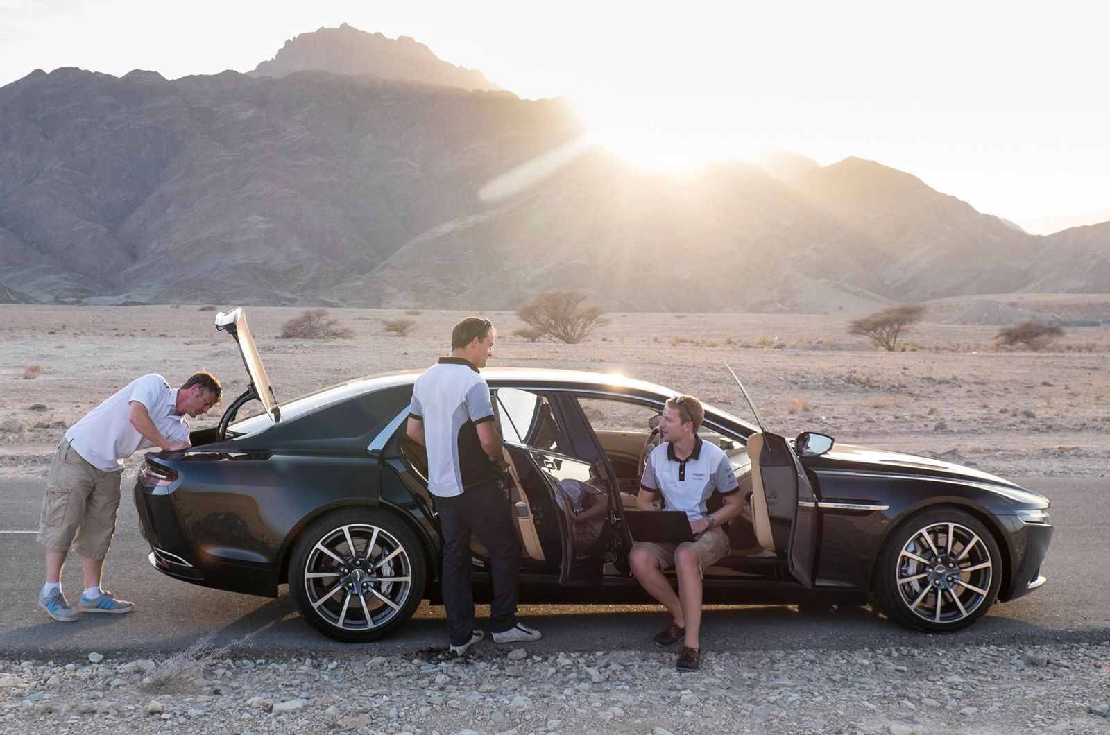 Aston Martin Lagonda: zobacz go na nowych zdjęciach! 31