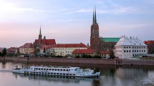 Wrocław za gorący dla Hiszpanów? Za dużo wypili i szukali ochłody w Odrze
